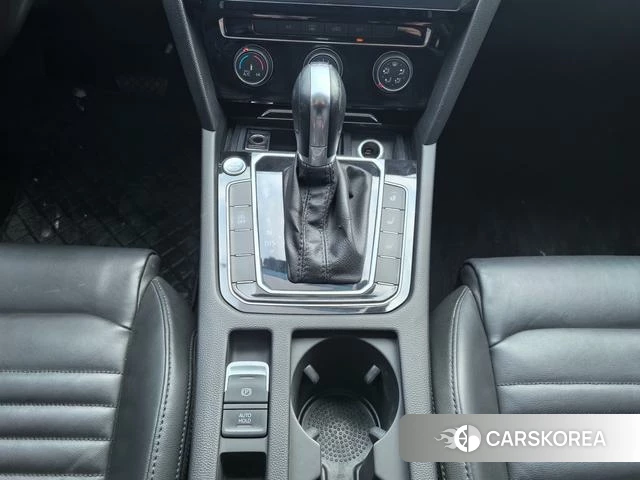 Volkswagen Magotan id 3895866 из Китая 13