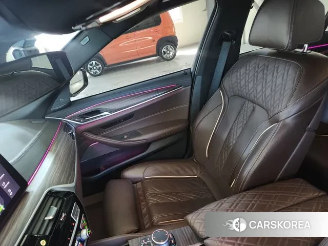 BMW 5 Series (G30) id 2970285 из Кореи 19