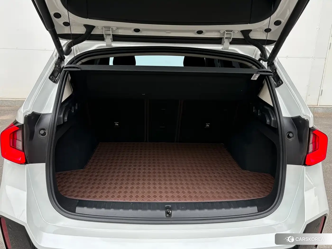 BMW X1 id 4644432 из Китая 20
