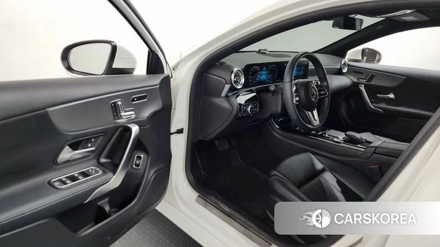 Mercedes-Benz A-Class W177 id 4224050 из Кореи 29