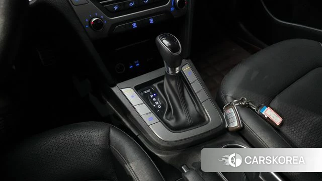 Hyundai Avante AD id 3861733 из Кореи 19