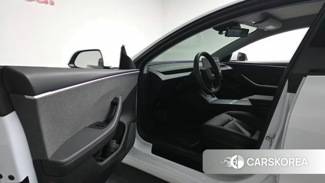 Tesla Model 3 id 4749241 из Кореи 32