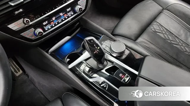 BMW 5 Series (G30) id 3525471 из Кореи 19