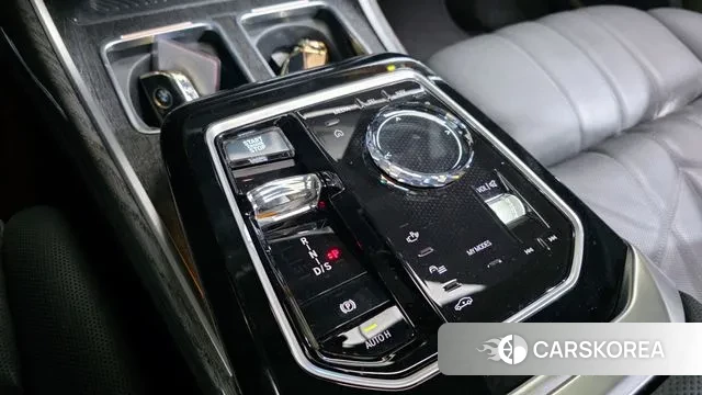 BMW 7 Series (G70) id 3393897 из Кореи 19