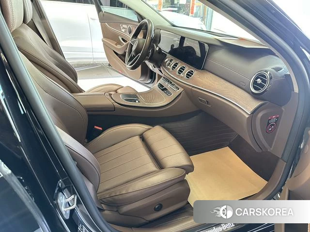 Mercedes-Benz E-class id 4272446 из Китая 10