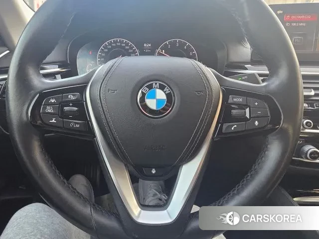 BMW 5 Series (G30) id 3444708 из Кореи 18