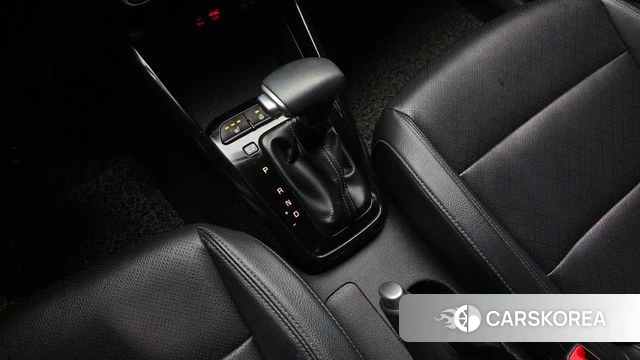 Kia Stonic id 3943121 из Кореи 19