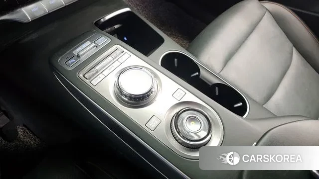 Genesis GV70 id 3712888 из Кореи 19