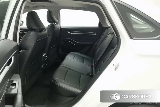 Geely Automobile Emgrand id 4210539 из Китая 23
