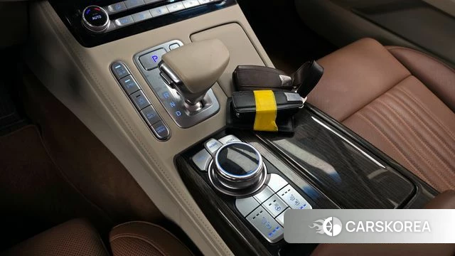 Genesis G90 id 3954389 из Кореи 19