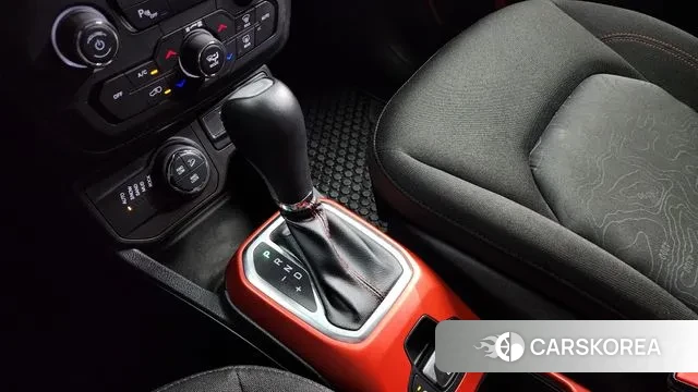 Jeep Renegade id 3039226 из Кореи 19