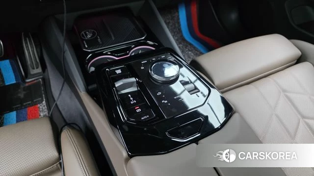 BMW 5 Series (G60) id 3870075 из Кореи 19