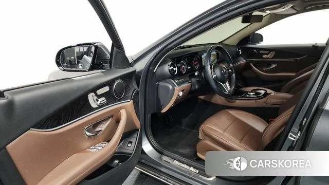 Mercedes-Benz E-Class W213 id 3911765 из Кореи 19