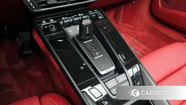 Porsche 911(992) id 3921571 из Кореи 19