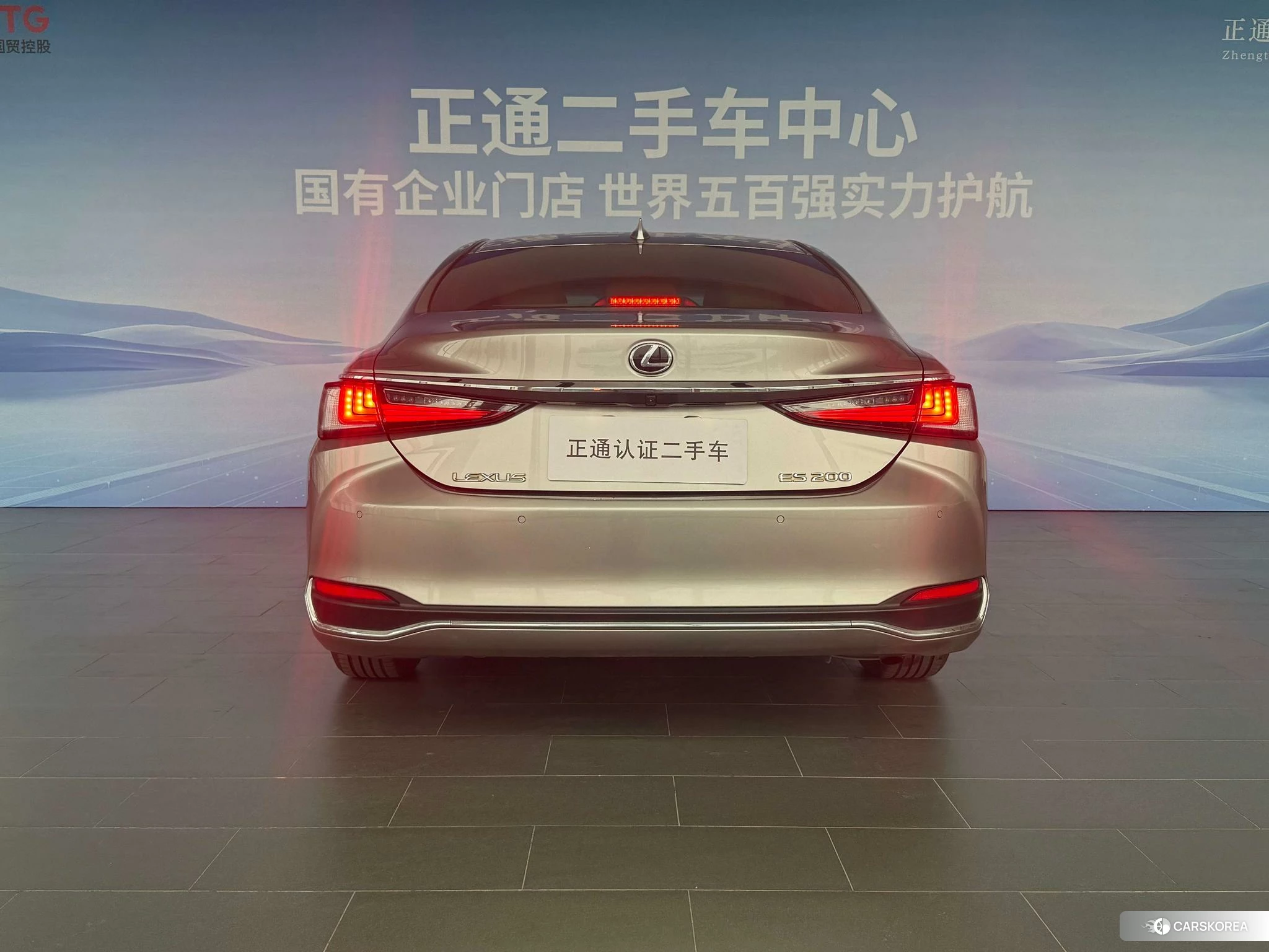 Lexus ES id 4493233 из Китая 25