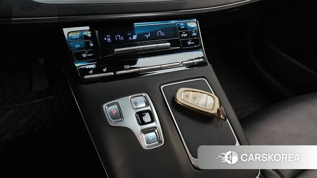 Hyundai The New Grandeur IG Hybrid id 4344831 из Кореи 32