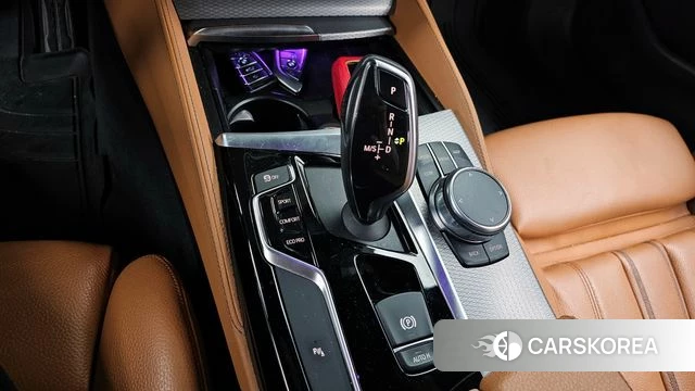 BMW 5 Series (G30) id 3886563 из Кореи 19