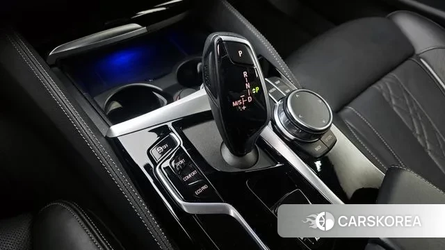 BMW 5 Series (G30) id 3675294 из Кореи 19