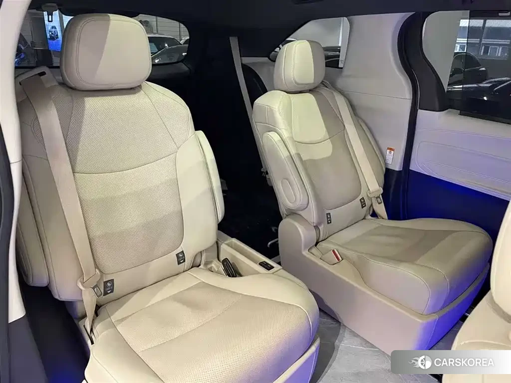 Toyota Granvia id 4628986 из Китая 9