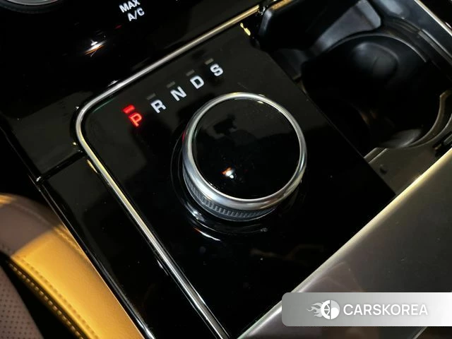 Land Rover Range Rover Velar id 4855566 из Кореи 17