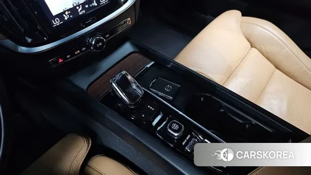 Volvo V60 Cross-Country 2nd Generation id 3013016 из Кореи 19