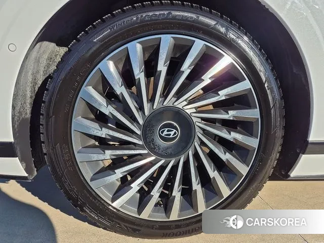 Hyundai Grandeur (GN7) id 3566104 из Кореи 14