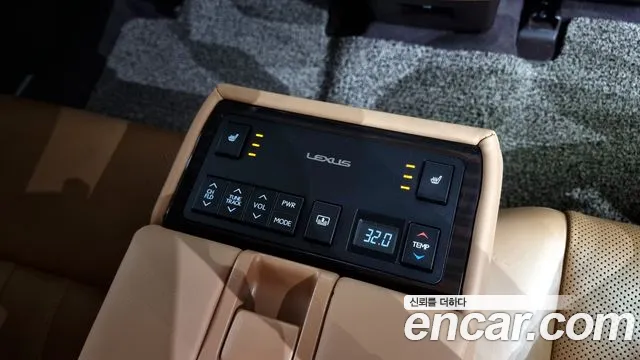 Lexus New ES300h id 2676249 из Кореи 19