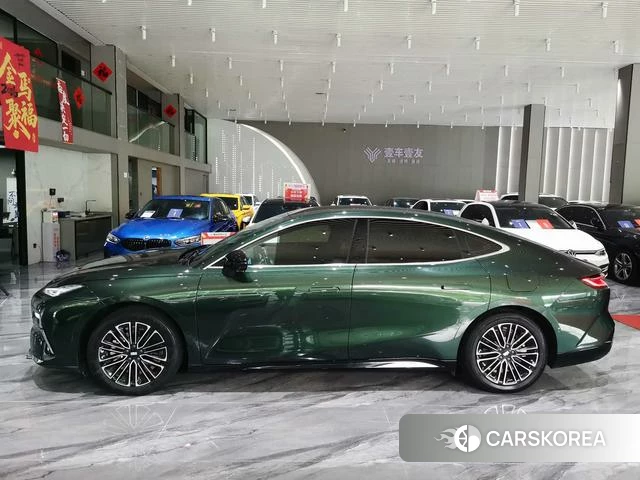 Geely Galaxy Galaxy Sparkle 8 PHEV id 4220909 из Китая 28