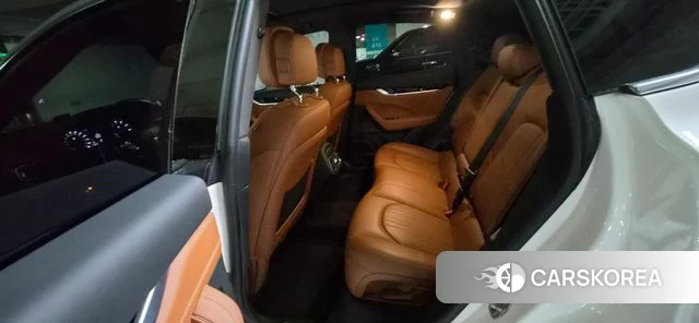 Maserati Levante id 3806372 из Кореи 10