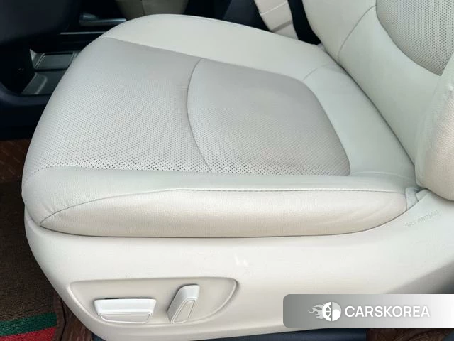 Toyota Saina id 4278822 из Китая 38