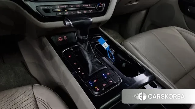 Kia All New Carnival id 3096279 из Кореи 19