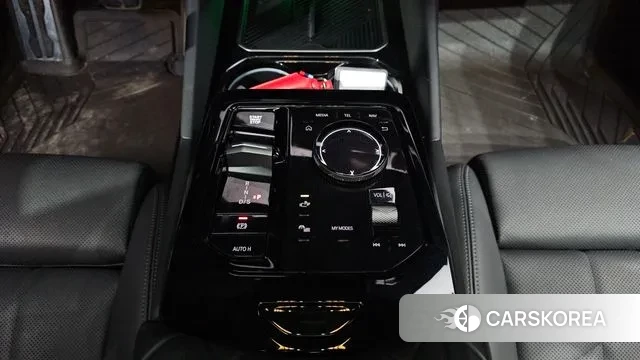 BMW 5 Series (G60) id 3517717 из Кореи 19