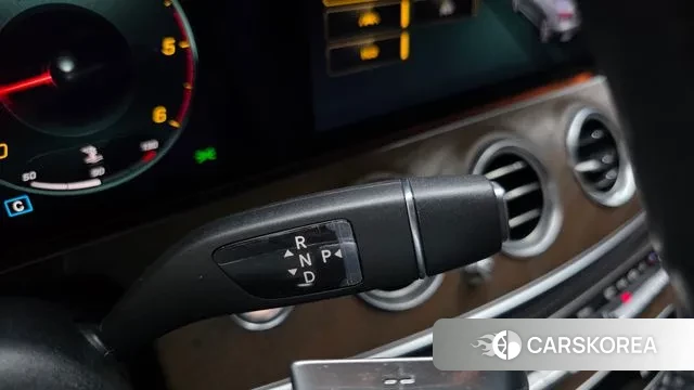 Mercedes-Benz E-Class W213 id 3690916 из Кореи 19