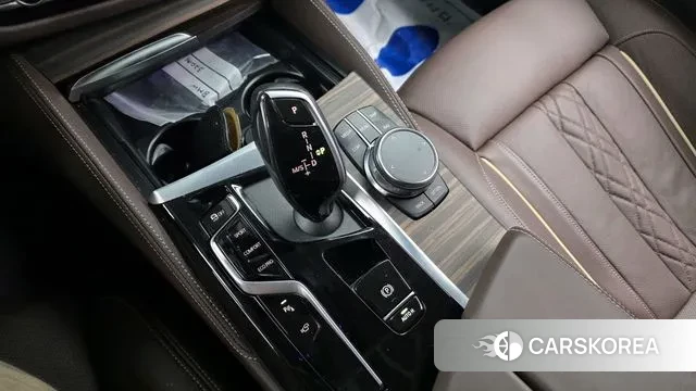 BMW 5 Series (G30) id 3751652 из Кореи 19