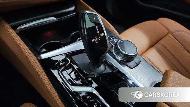 BMW 5 Series (G30) id 3042911 из Кореи 19