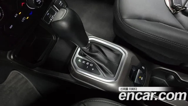 Jeep Renegade id 2875382 из Кореи 19