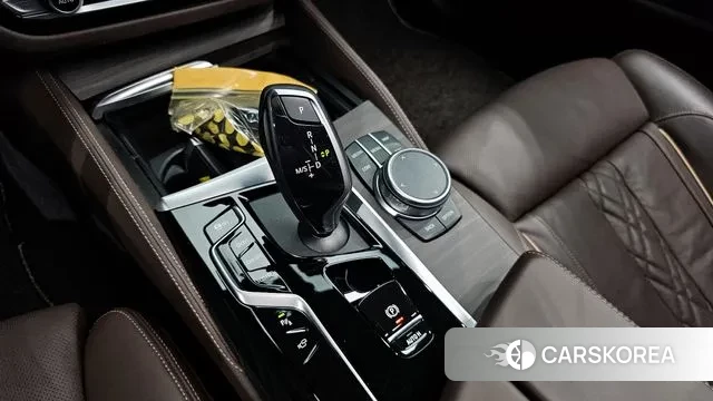 BMW 5 Series (G30) id 3028293 из Кореи 19