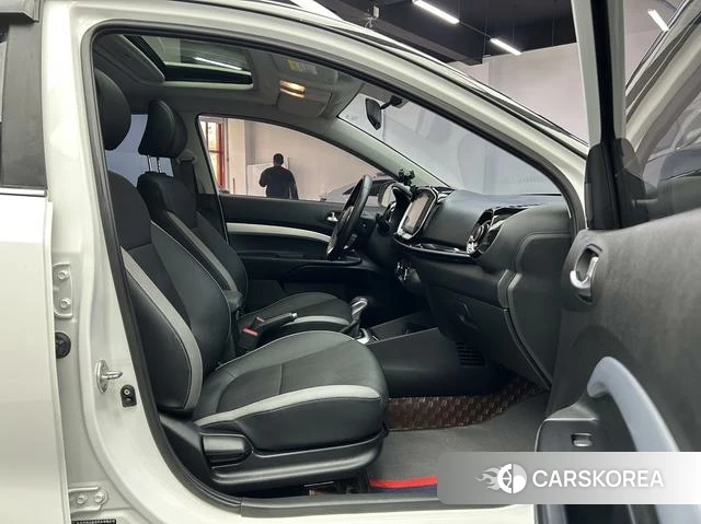 Kia Yi Ran id 4348216 из Китая 21