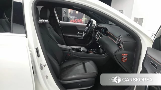 Mercedes-Benz A-Class W177 id 3859289 из Кореи 19