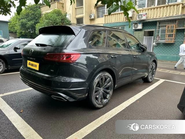 Volkswagen Touareg id 4335844 из Китая 9