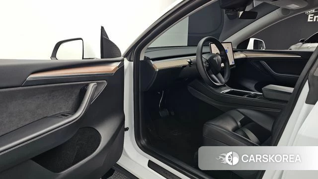 Tesla Model Y id 4691744 из Кореи 30