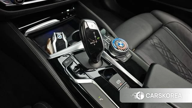 BMW 5 Series (G30) id 4662675 из Кореи 19