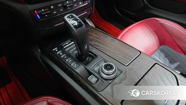 Maserati Ghibli id 4430111 из Кореи 29
