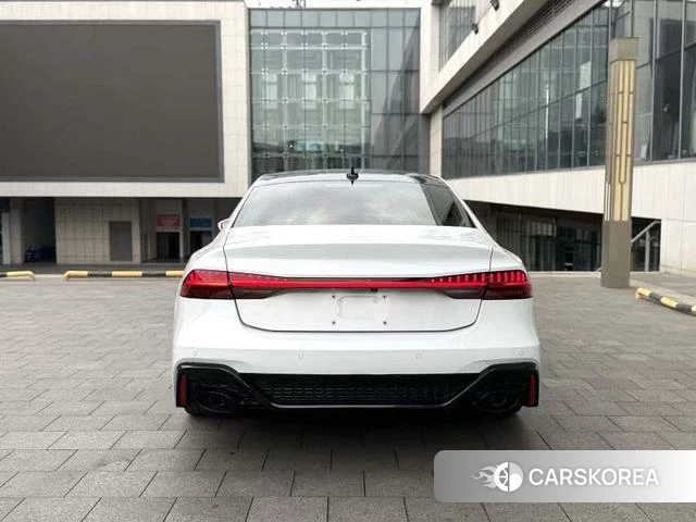 Audi A7L id 4278541 из Китая 9