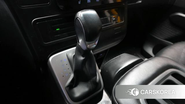 Hyundai Staria id 4249479 из Кореи 31