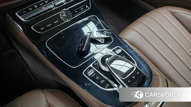 Mercedes-Benz E-Class W213 id 4482892 из Кореи 30