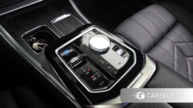 BMW i7 (G70) id 3507786 из Кореи 19