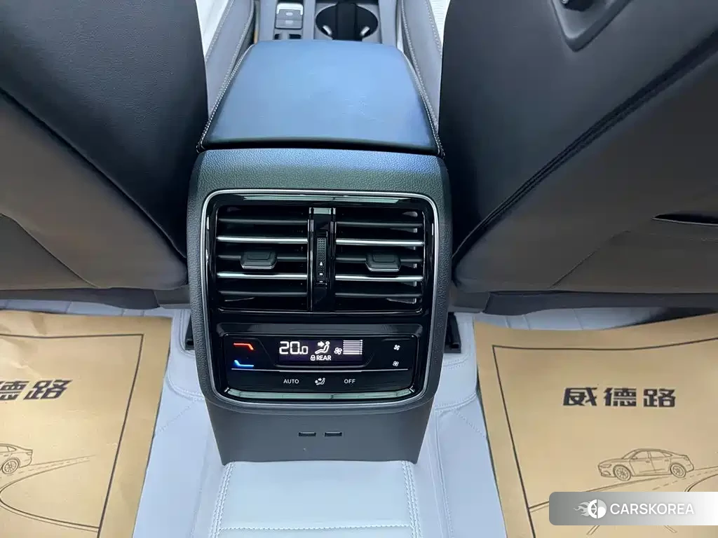 Volkswagen Magotan id 4680442 из Китая 31