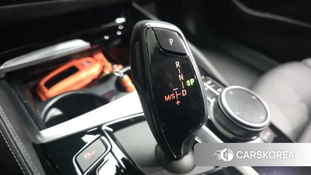 BMW 5 Series (G30) id 3479844 из Кореи 19