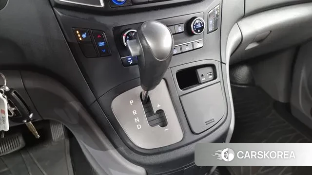 Hyundai The New Grand Starex id 3274553 из Кореи 19